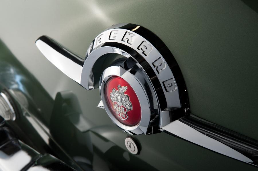  Packard 200 Sedan 1951 года  (фото 4 из 19)